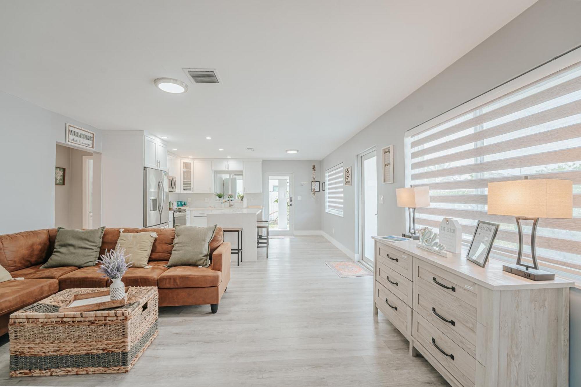 Home With A Pool Close To Beach And Fll Airport Pool Heated October- March Fort Lauderdale Zewnętrze zdjęcie