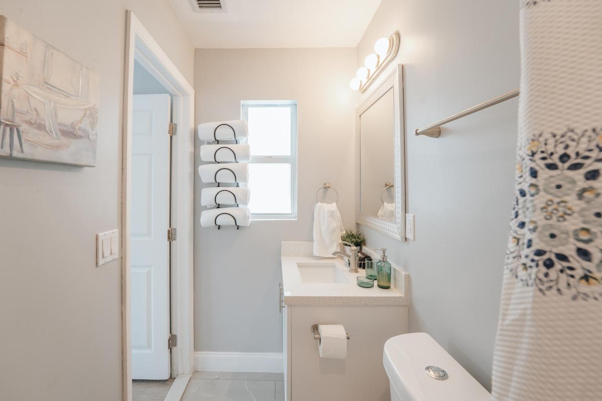 Home With A Pool Close To Beach And Fll Airport Pool Heated October- March Fort Lauderdale Zewnętrze zdjęcie